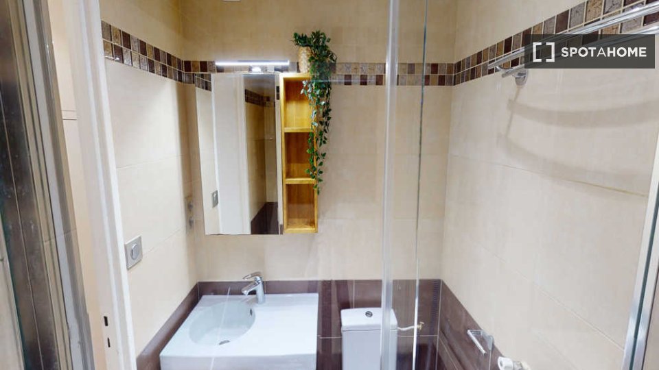 Double room Paris, 5 beds, 100m² — photo 16