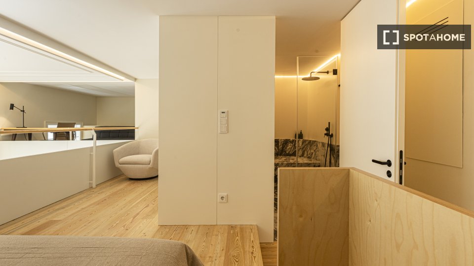 Apartment mono Lisbon, 125m² — photo 2