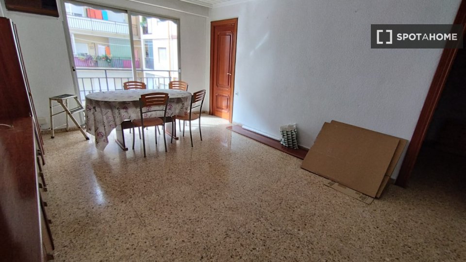 Chambre double Valence, 4 chambres — photo 10