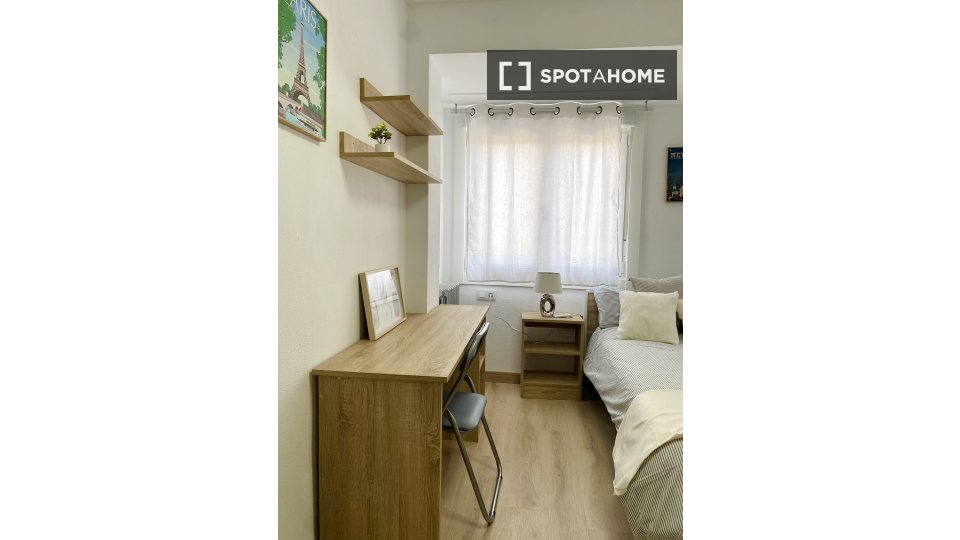 Double room Zaragoza, 4 beds — photo 2