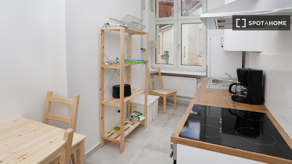 Double room Berlin, 4 beds, 114m² — photo 15