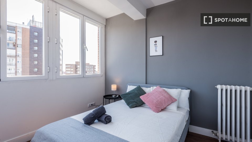 Double room Madrid, 5 beds, 98m² — photo 14