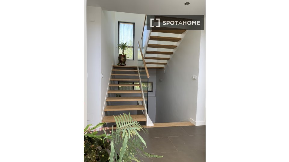 Apartment Santander, 4 beds, 450m² — photo 1