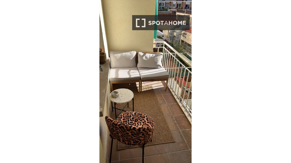 Apartment Barcelona, 2 beds, 75m² — photo 17