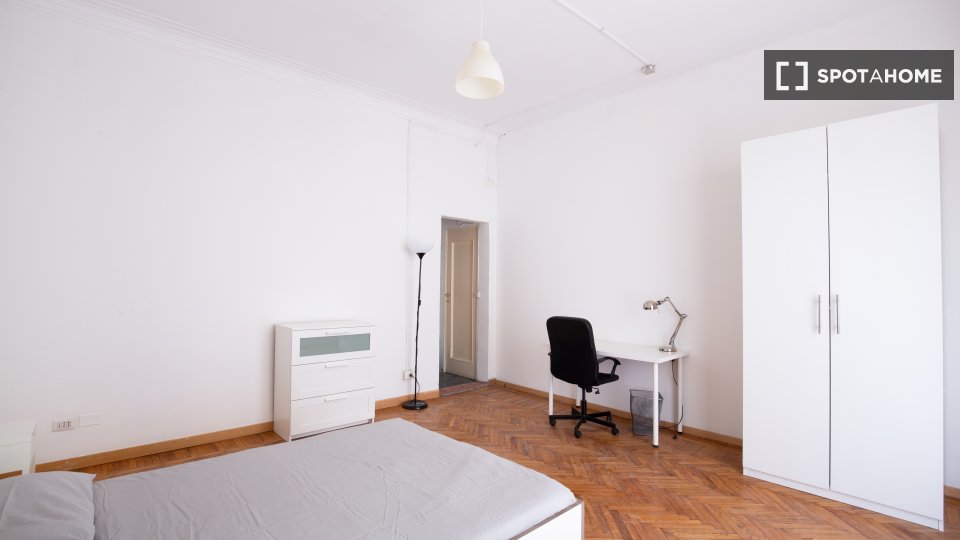 Double room Milan, 7 beds, 178m² — photo 3