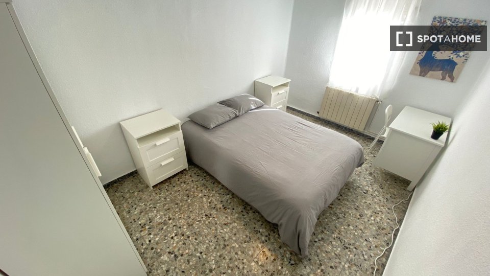 Chambre double Madrid, 5 chambres — photo 7