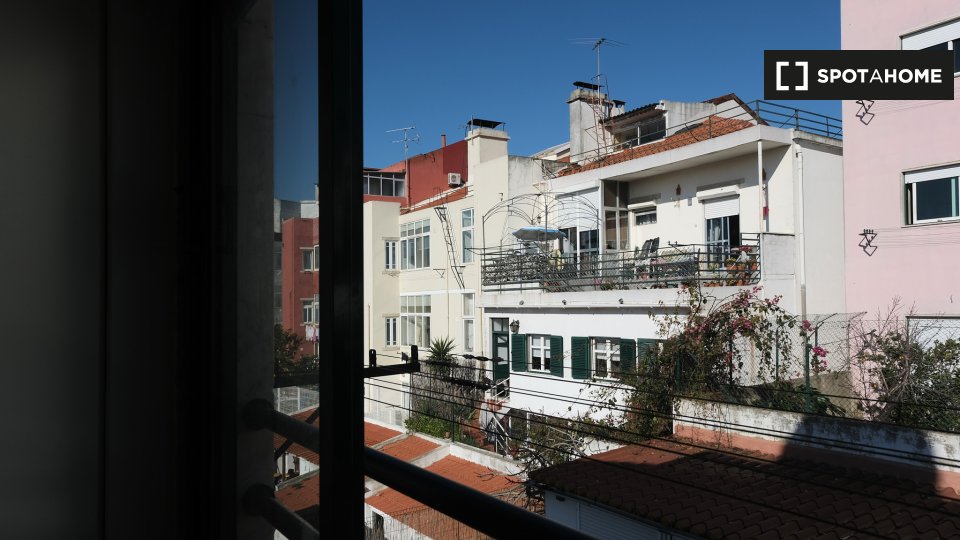 Apartment Lisbon, 1 bed, 60m² — photo 2