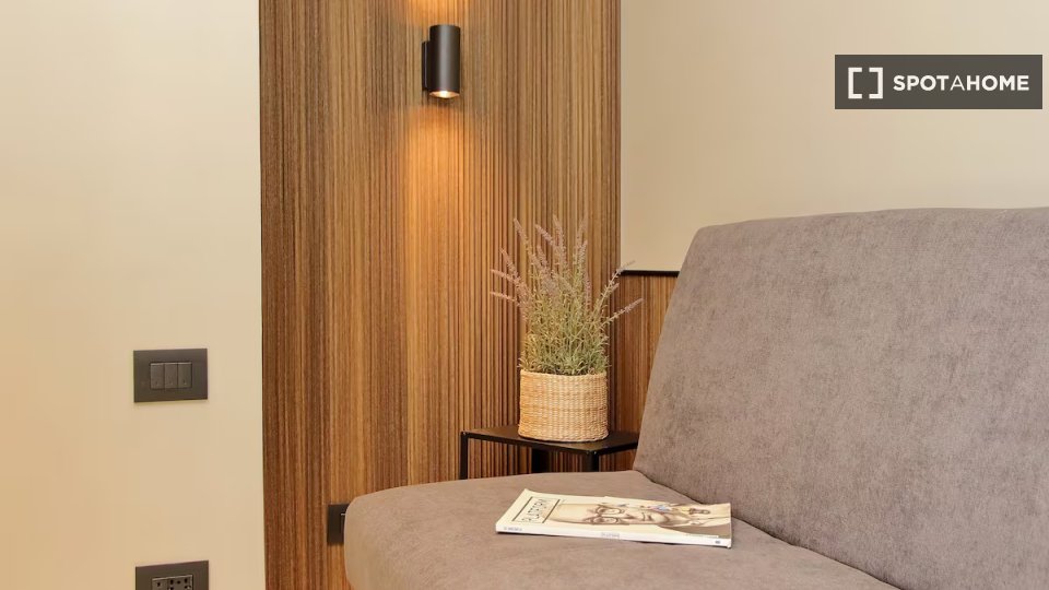 Apartment Rome, 2 beds — photo 11