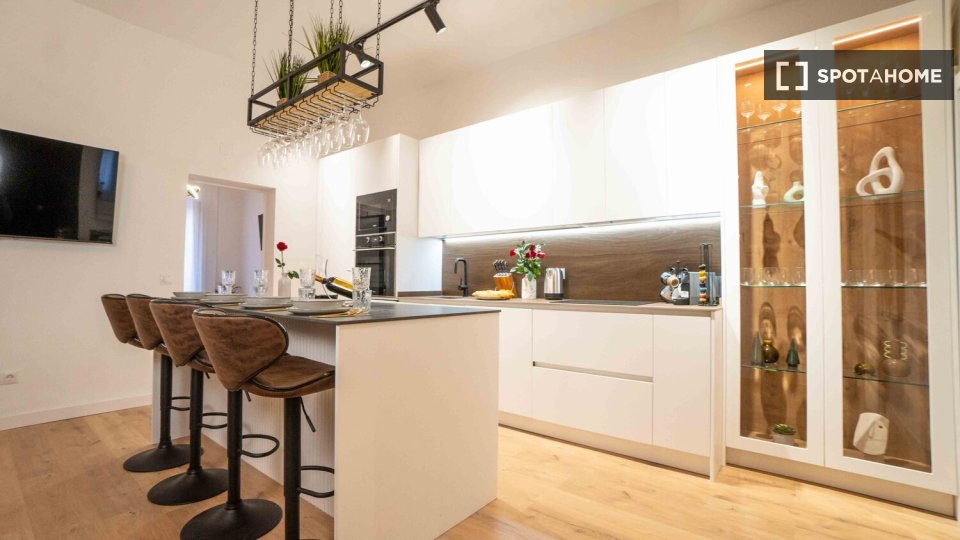 Apartment Madrid, 2 beds, 65m² — photo 5