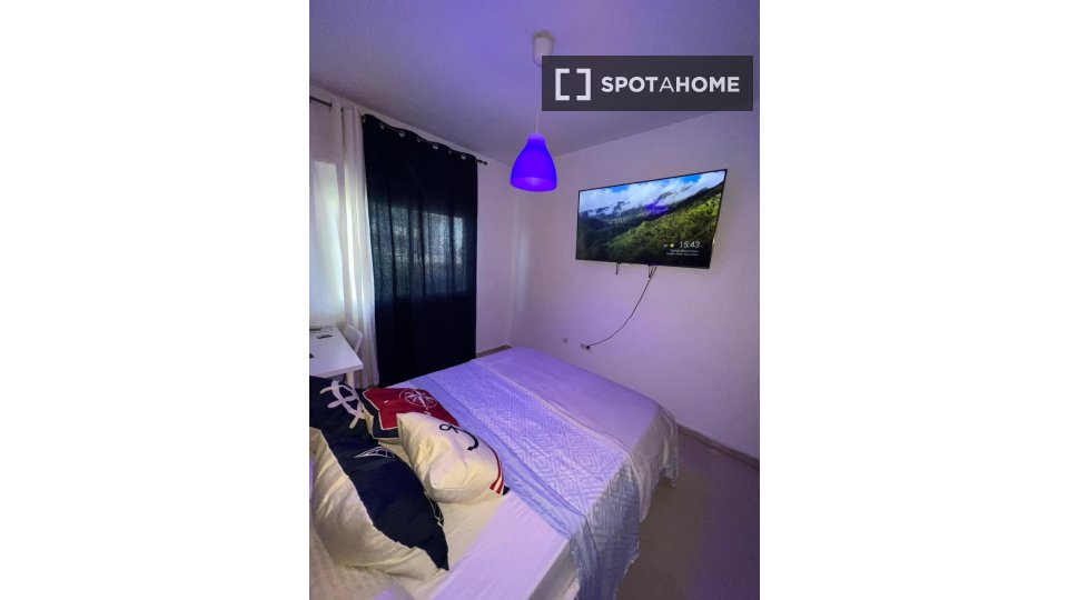 Double room Malaga, 3 beds, 150m² — photo 16