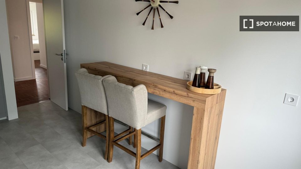 Apartment Lisbon, 2 beds, 95m² — photo 9