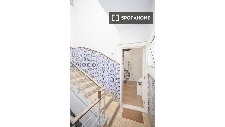 Apartment Porto, 2 beds, 107m² — photo 18