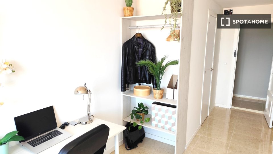 Double room Madrid, 5 beds — photo 19