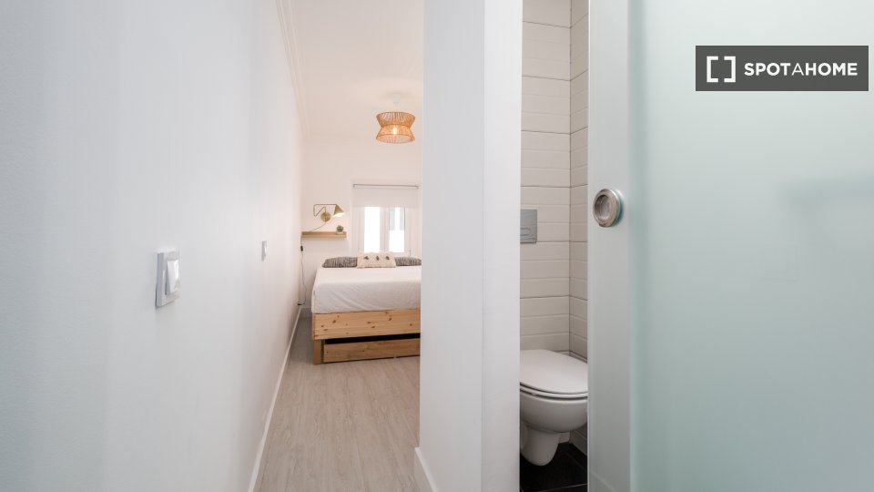 Apartment Lisbon, 1 bed — photo 10