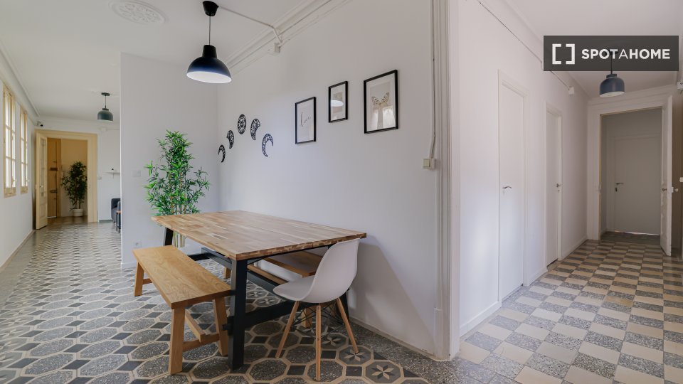 Double room Barcelona, 17 beds, 400m² — photo 10