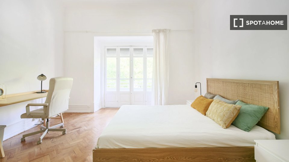Double room Lisbon, 10 beds — photo 2