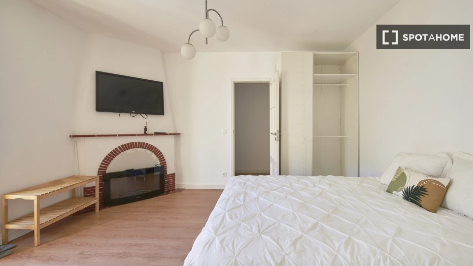 Double room Lisbon, 6 beds — photo 5