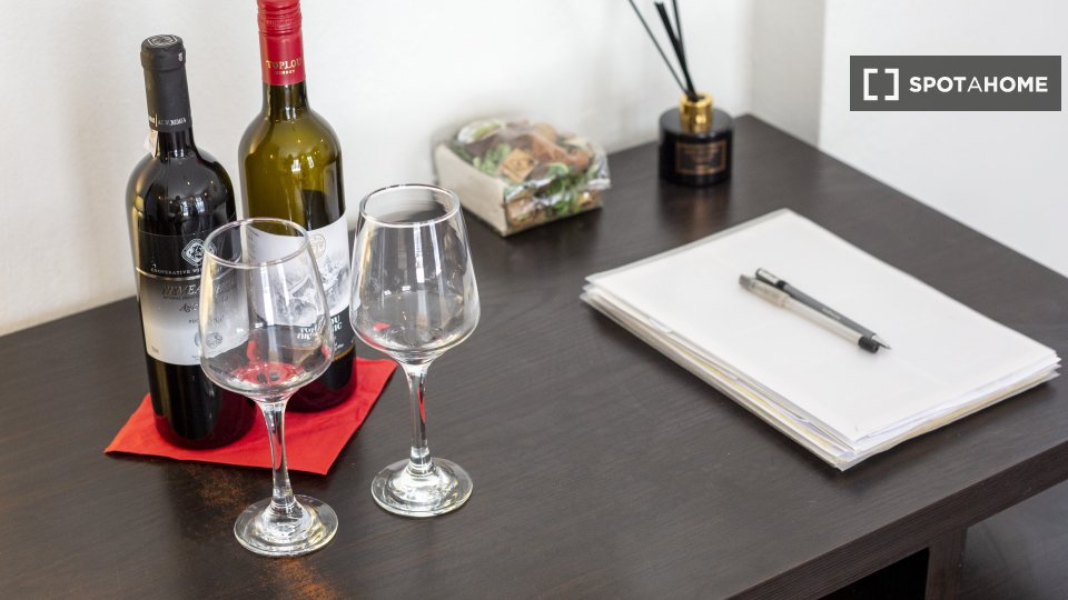 Apartment mono Athens, 48m² — photo 4