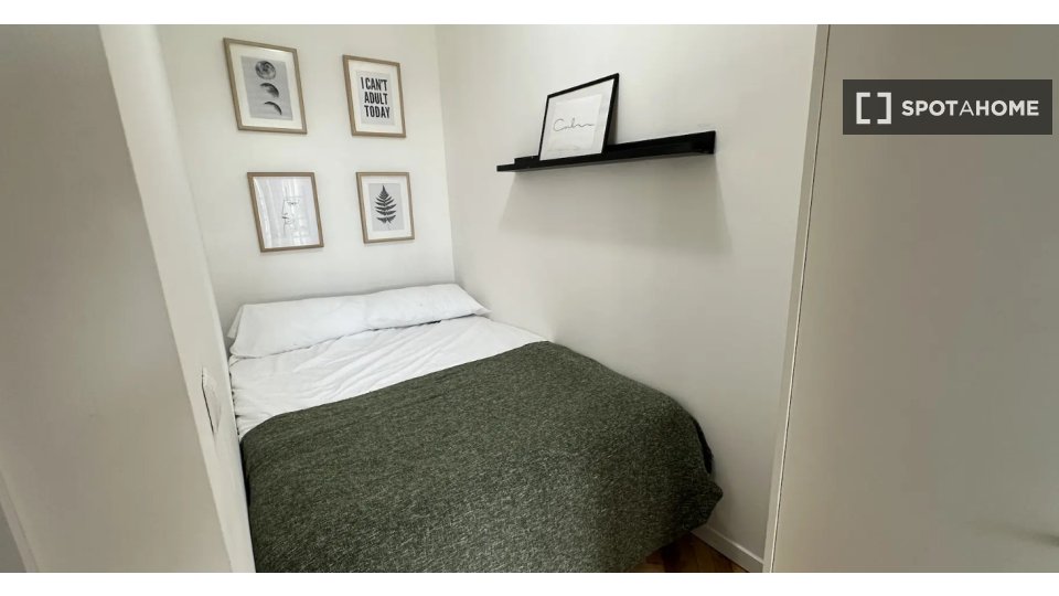 Double room Madrid, 7 beds — photo 31