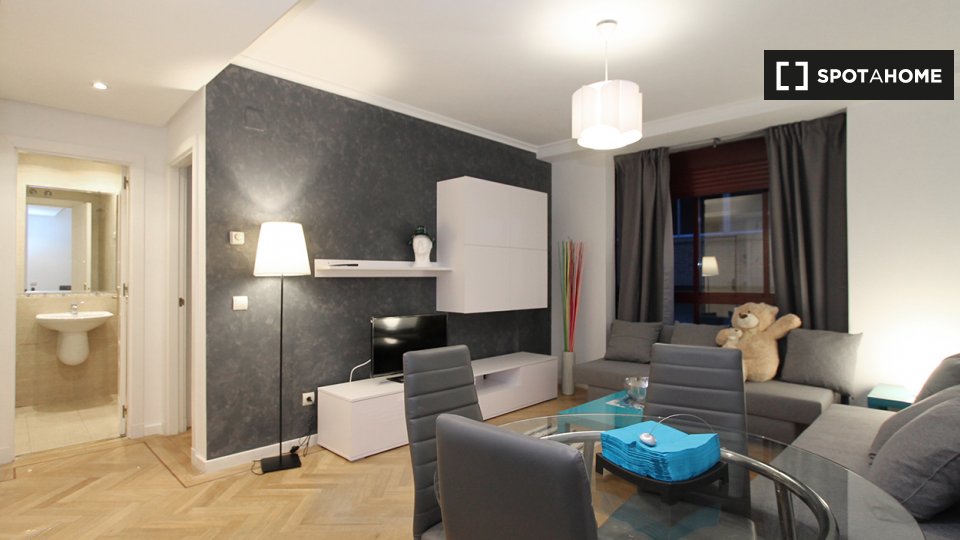 Moderno apartamento de 1 dormitorio en alquiler en