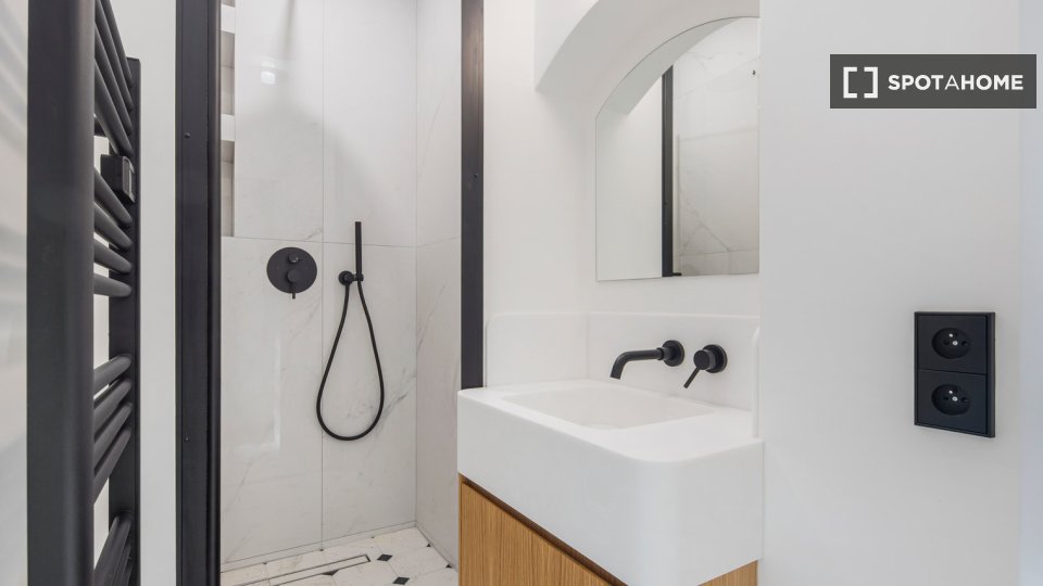 Apartment Paris, 1 bed, 31m² — photo 17