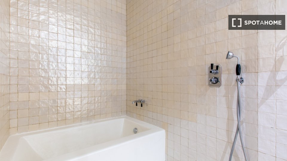 Apartment Madrid, 2 beds, 147m² — photo 10