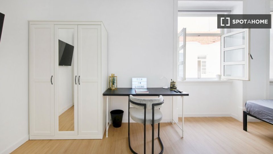Double room Lisbon, 7 beds — photo 1
