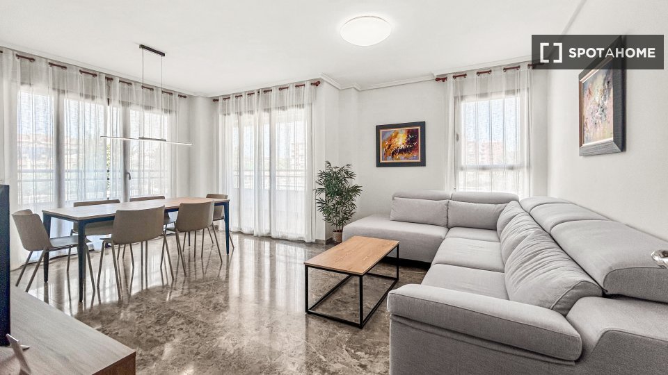 Apartment Valencia, 3 beds, 90m² — photo 6