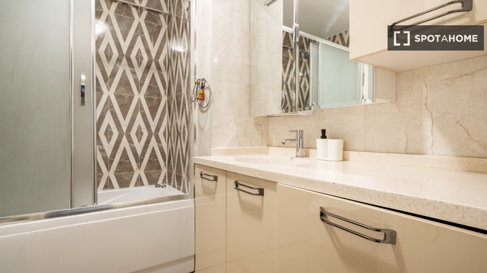 Apartment Istanbul, 1 bed — photo 17