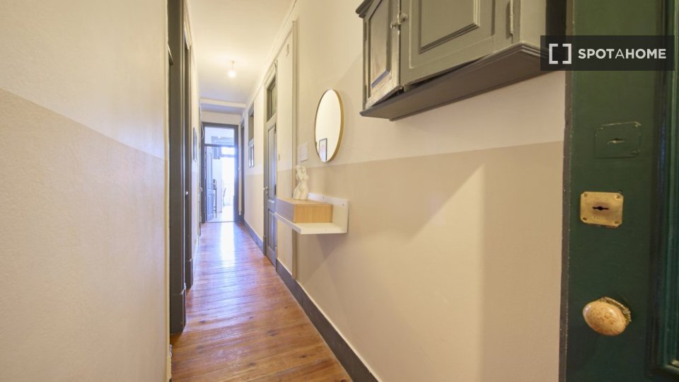 Double room Lisbon, 6 beds — photo 6