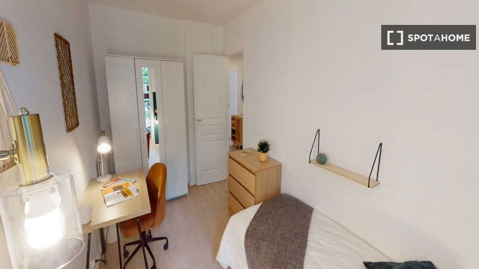 Double room Paris, 7 beds, 140m² — photo 19