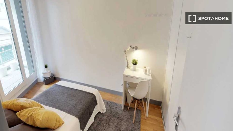 Double room Lille, 4 beds, 70m² — photo 2