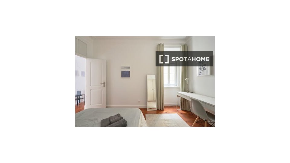 Double room Lisbon, 6 beds — photo 3