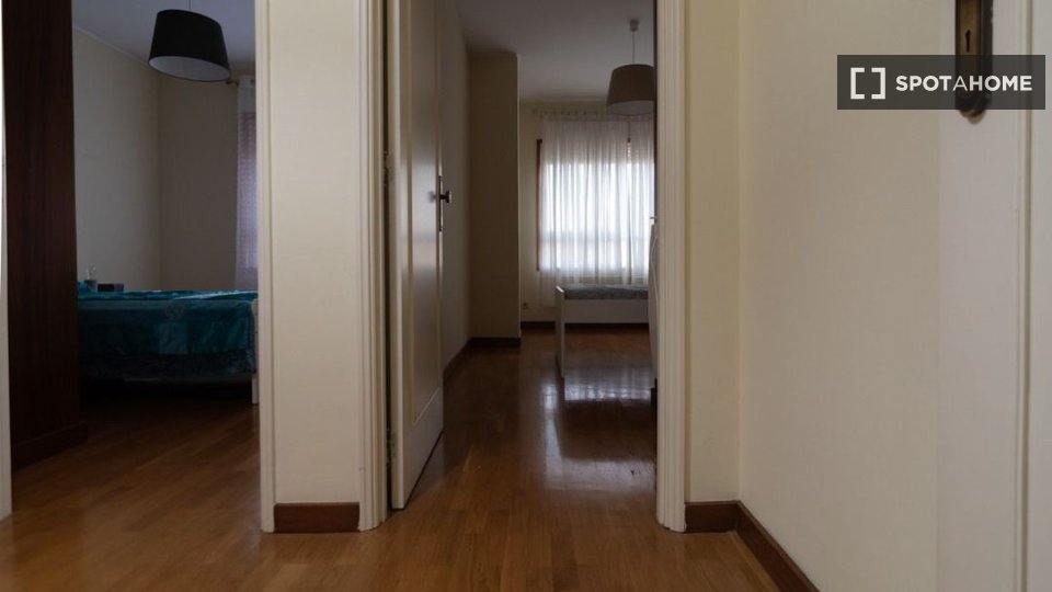 Double room Porto, 5 beds, 180m² — photo 10