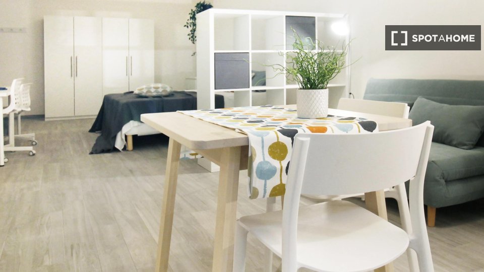 Double room Bologna, 4 beds — photo 8
