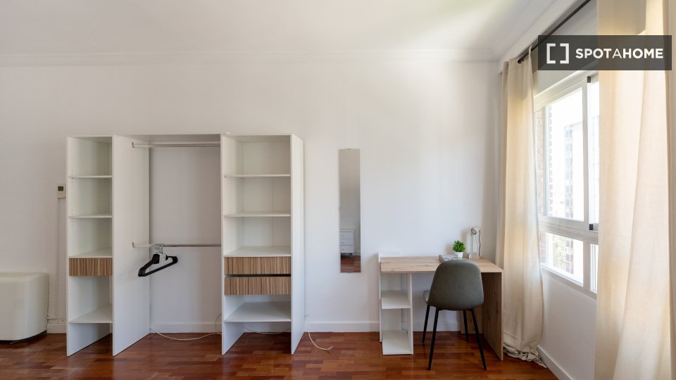 Double room Madrid, 7 beds — photo 64