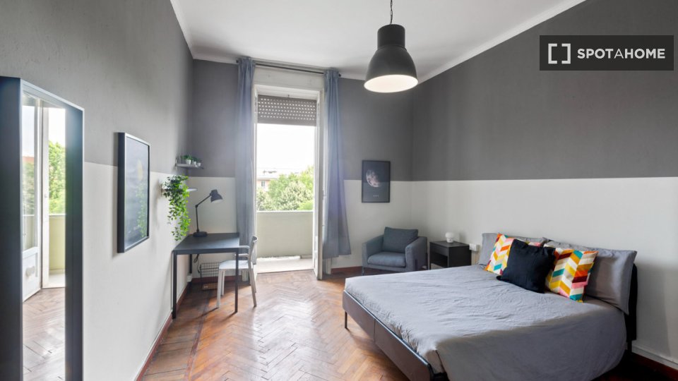 Double room Milan, 2 beds, 85m² — photo 1