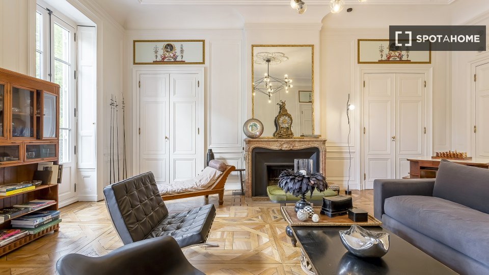 Apartment Lyon, 3 beds, 245m² — photo 18