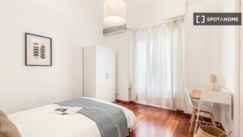 Double room Valencia, 7 beds — photo 8