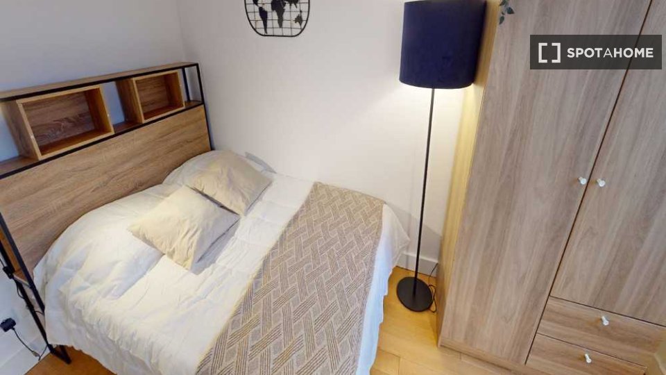 Double room Paris, 5 beds, 100m² — photo 2