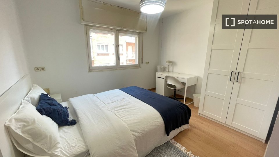 Double room Madrid, 6 beds — photo 11