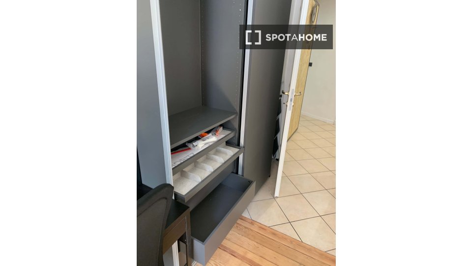 Double room Turin, 1 bed — photo 19