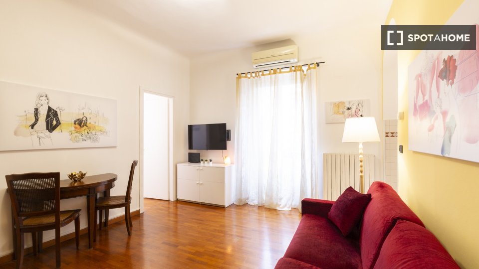 Apartment Milan, 2 beds, 65m² — photo 2