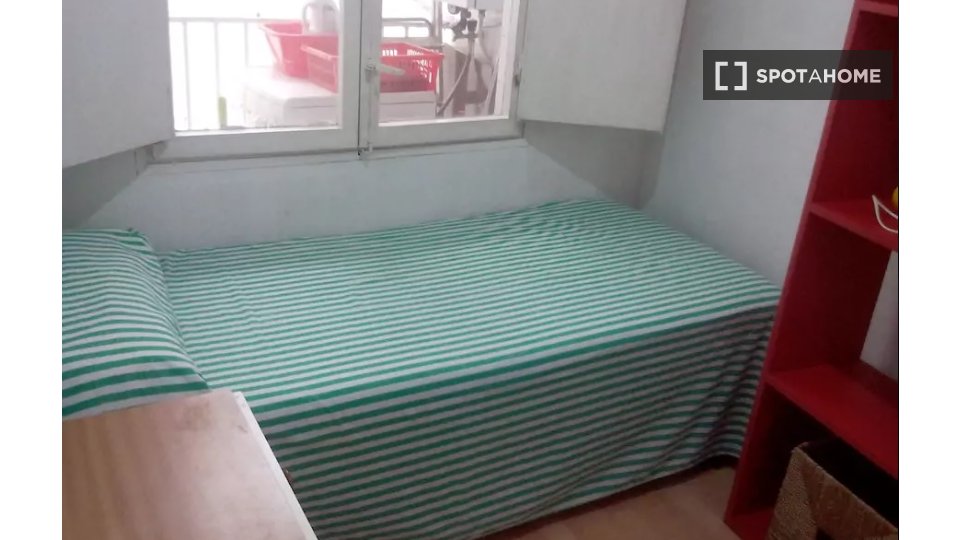 Apartment Barcelona, 3 beds, 65m² — photo 8