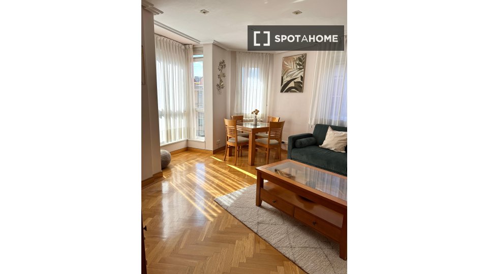 Apartment Madrid, 1 bed, 56m² — photo 29