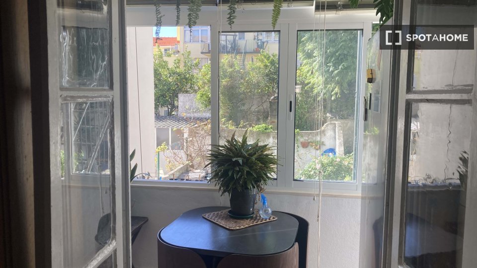 Double room Lisbon, 2 beds, 70m² — photo 5