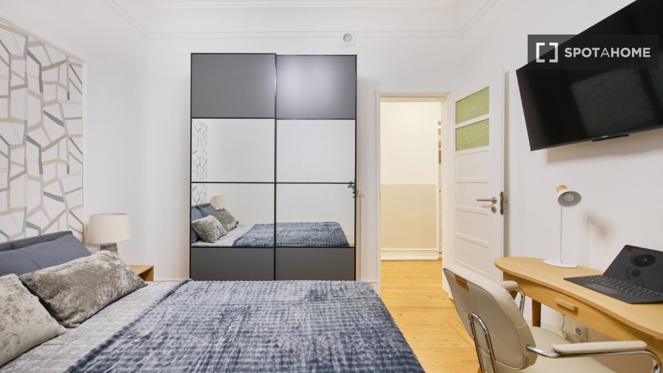 Double room Lisbon, 6 beds — photo 66