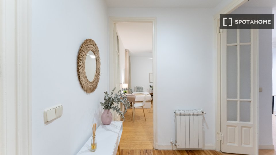 Double room Madrid, 4 beds — photo 1