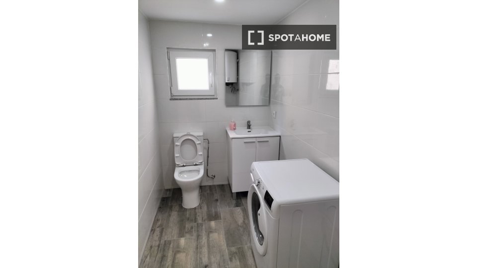 Apartment Porto, 3 beds, 120m² — photo 18