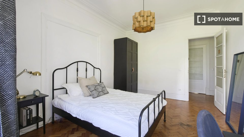 Double room Lisbon, 9 beds — photo 3